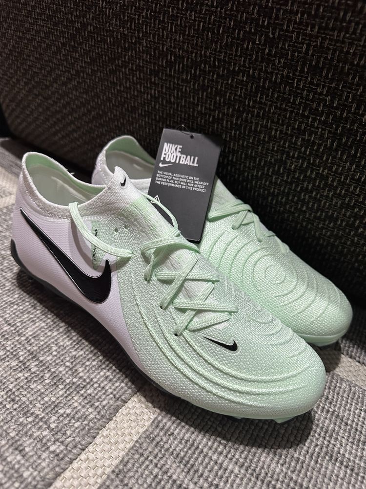 Ghete fotbal Nike Phantom marimea 42