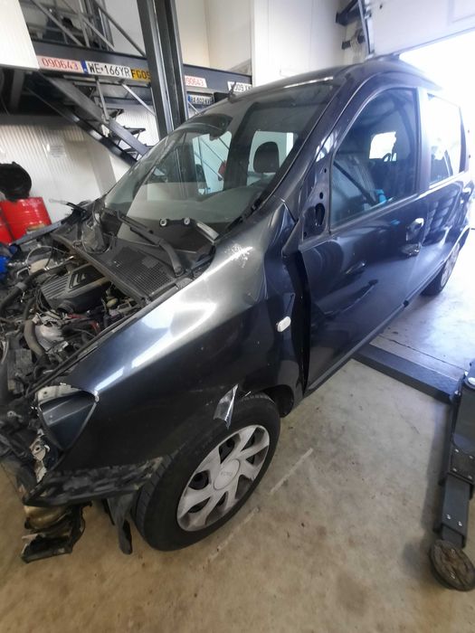 Piese auto Dacia Lodgy 2013 1,6 1.5 dci  motor cutie interior usi