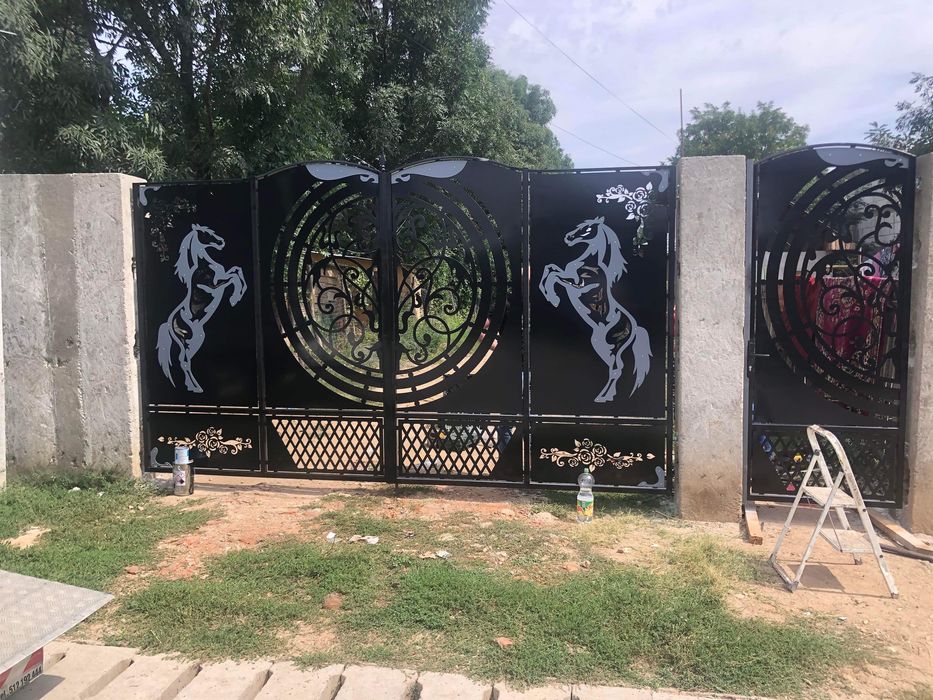 Porti tabla decupată traforate