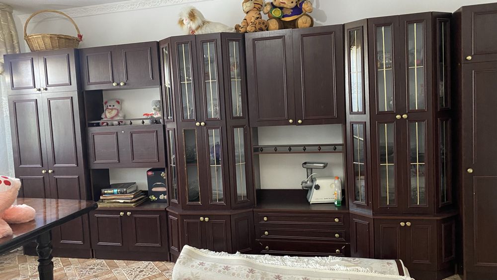 Сервант для гостиной