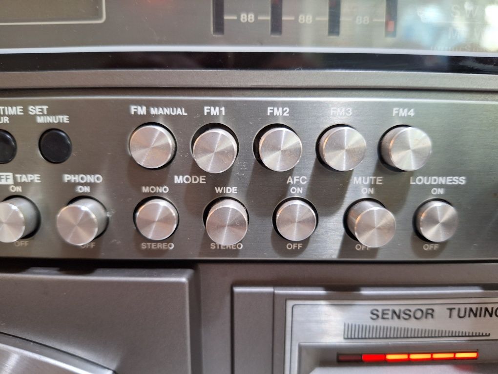 Продавам рядка марка нов японски Boombox  радиокасетофон "WILCO".