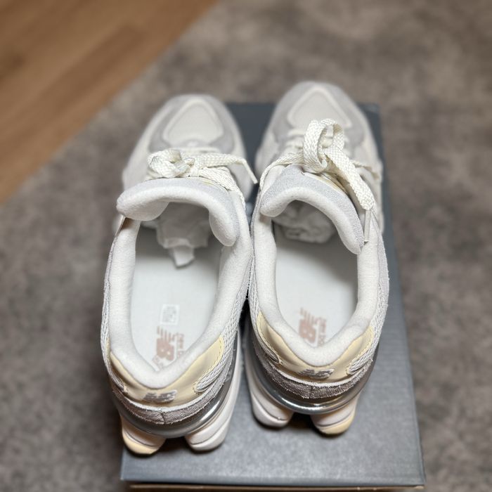 Оригинални New Balance 9060 - 40 размер, 25см маратонки