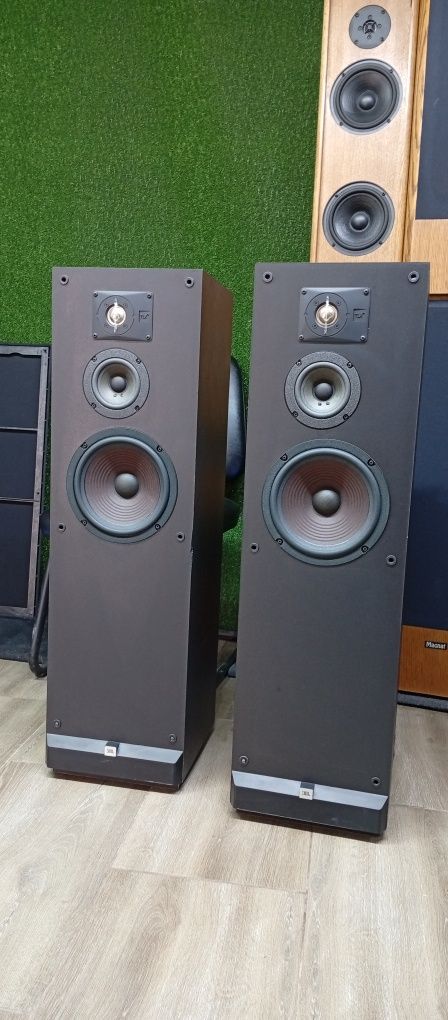 Тонколони JBL tlx-40