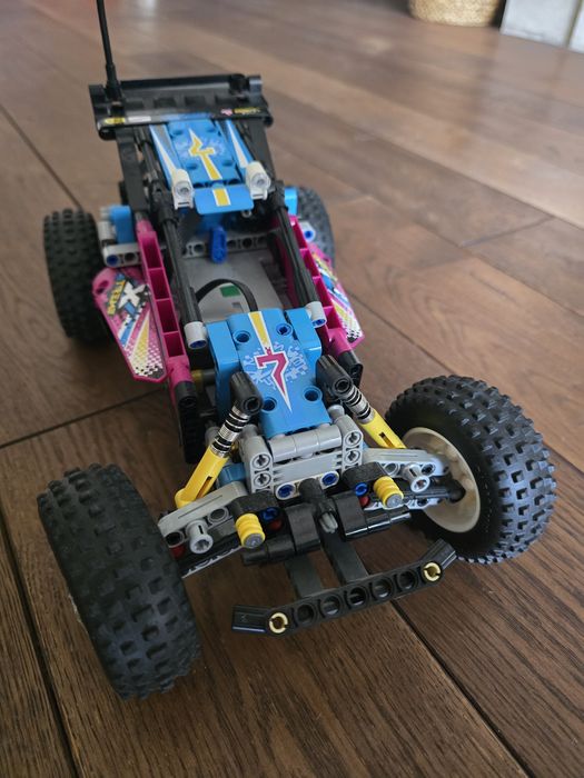 LEGO Technic - Off-Road Buggy 42124, 374 части