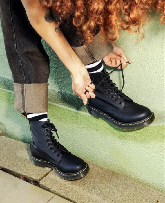 Черни оригинални боти Dr Martens