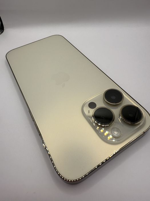 Продавам Iphone 14 pro max 256GB Gold