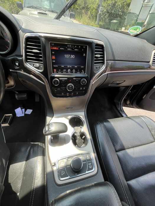 Продавам Jeep Grand Cherokee WK2 3.0crd на части