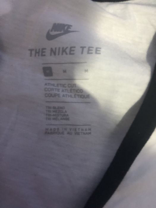 Maiou Nike nou alb!