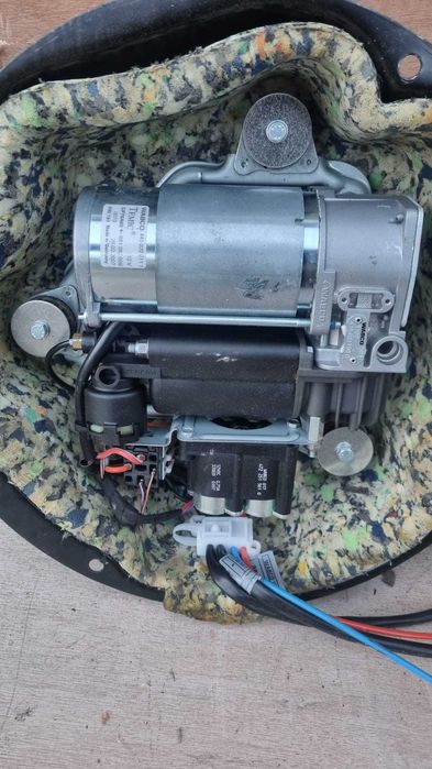 Compresor Suspensie Perne Aer si perne aer VW Touareg Porsche Cayenne