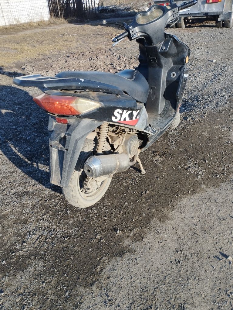 Продам скутер Peda sky r5
