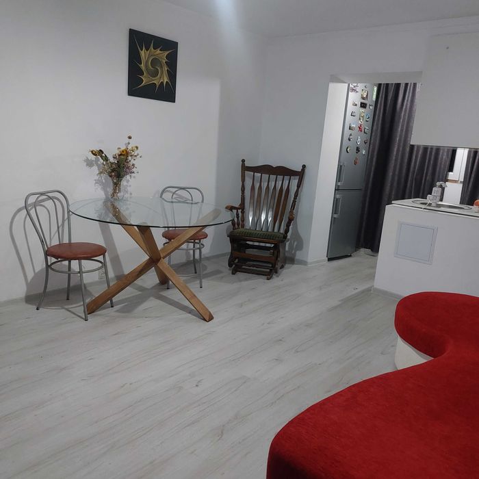Apartament 2 camere , et 2