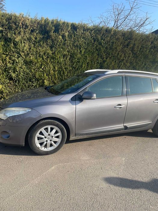 Renault Megane 3 - 2010/08 - 1.5 dCi