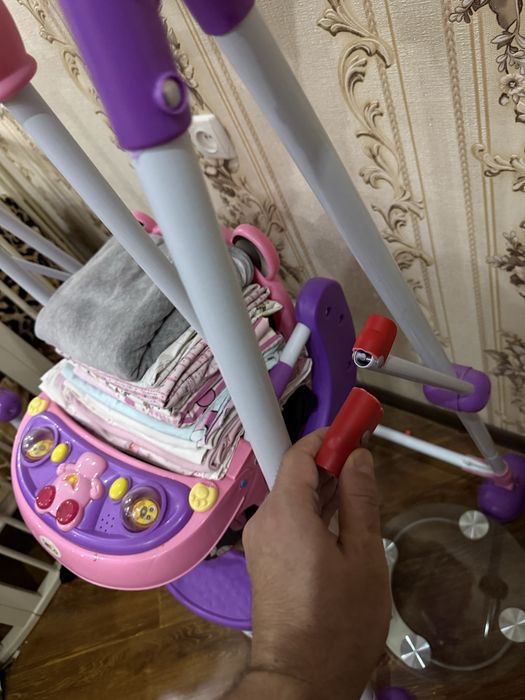 Детская качеля вы очень хорошем состоянии)))….