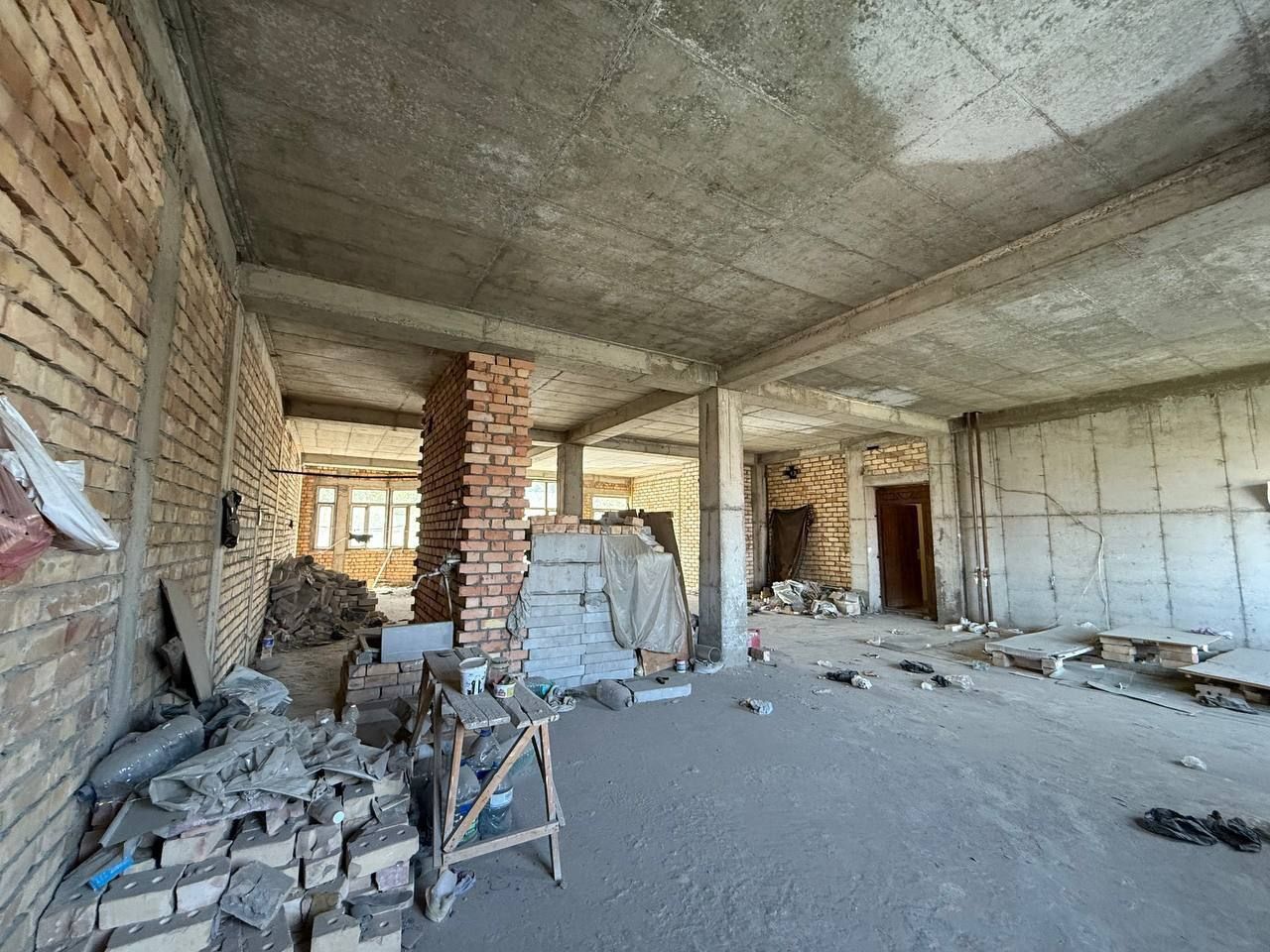 Продается 4 комнатная квартира в новостройке, ул Абдуллы Кахара