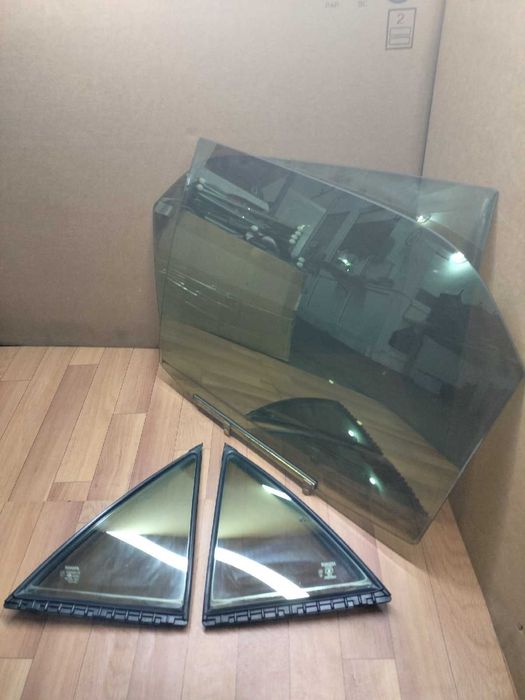 Продам Стекло боковое Заднее Lexus RX300 / Toyota Harrier