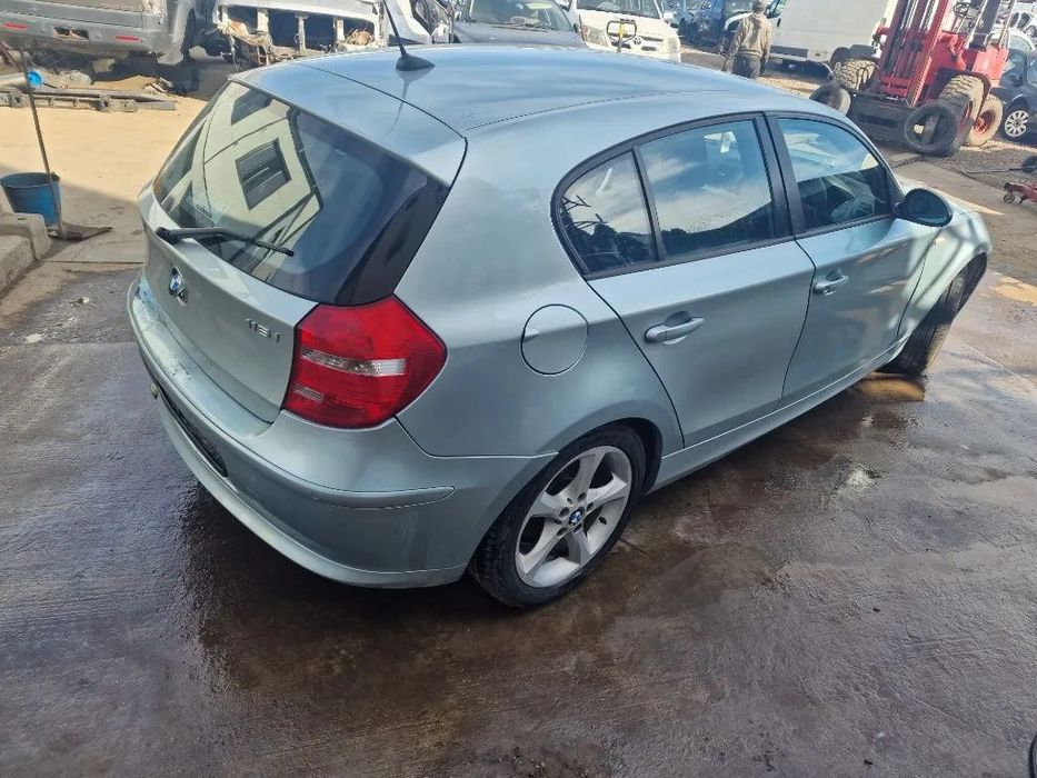 Dezmembrez BMW 116i seria 1 E81 cod motor N45B16A an 2007