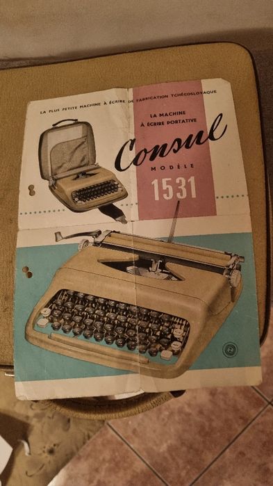 Masina de scris Consul
