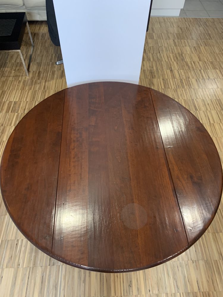 Сгъваема дървена маса