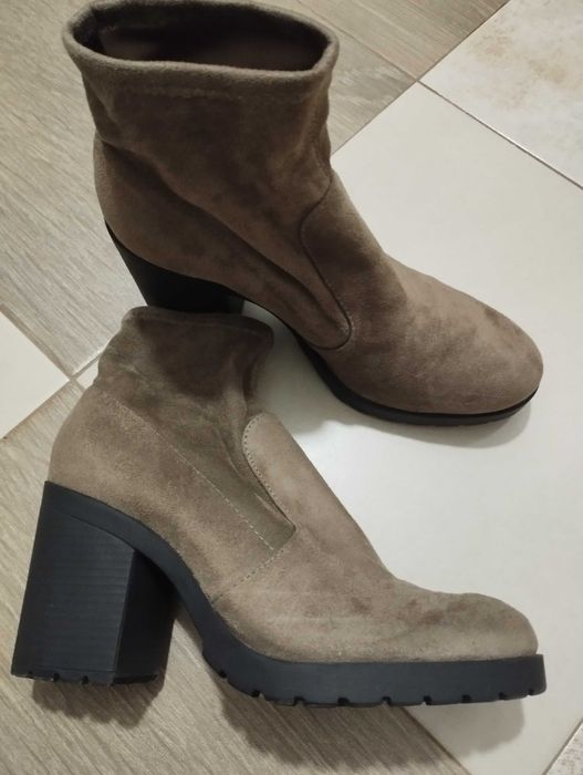 Боти 39-40 номер