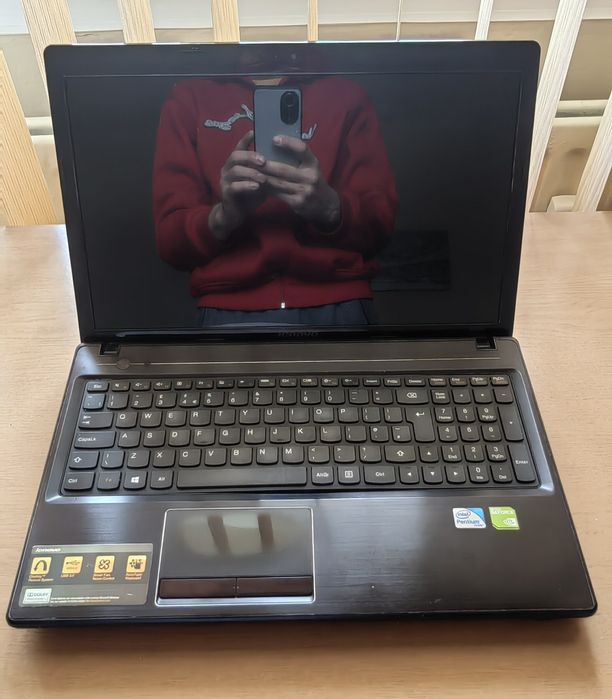 Лаптоп Lenovo G880