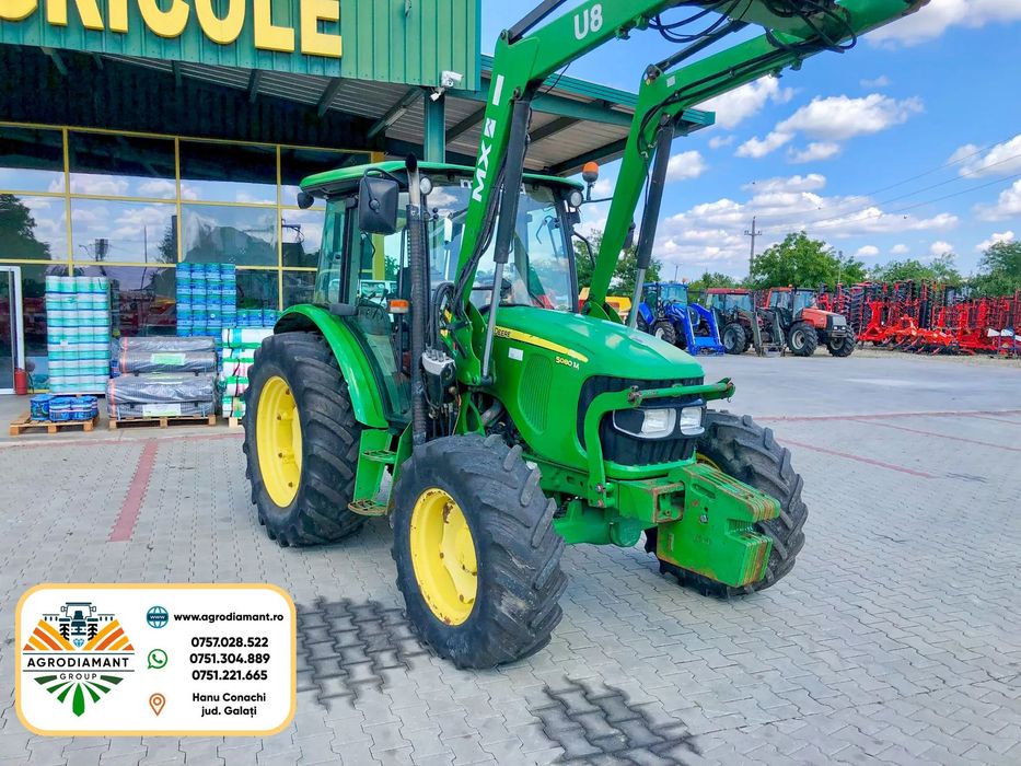 John Deere 5080M 80CP, 4X4, an 2011, 11960h, incarcator + accesoriu + greutati, Franta