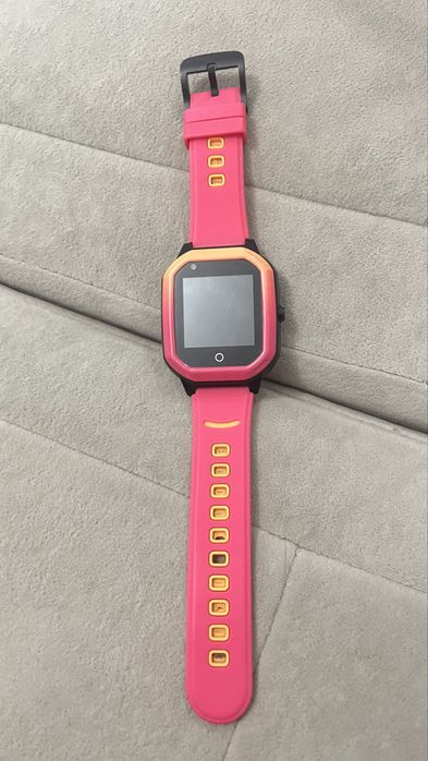 Часы детские для звонка видео