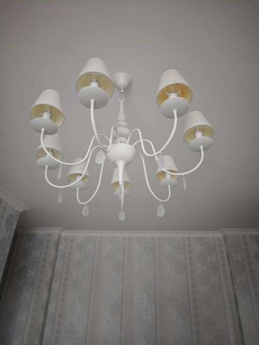 Продам Люстры СРОЧНО