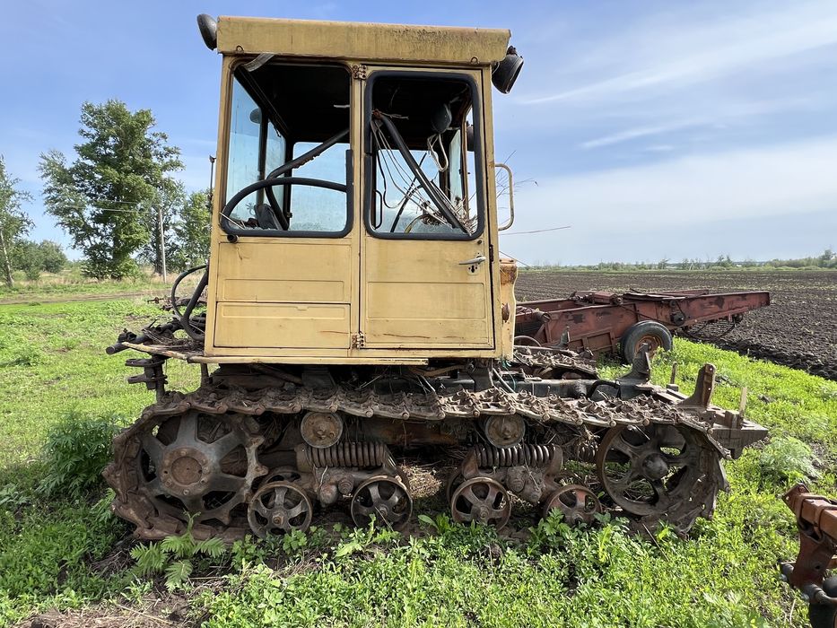 Дт 75 на разбор по запчастям