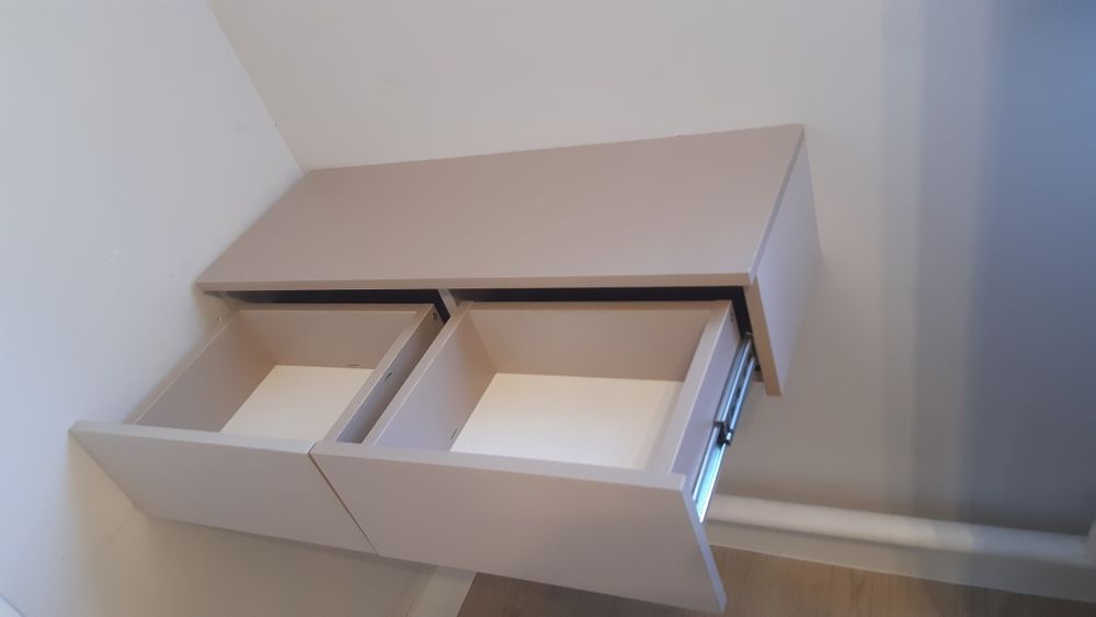 Навесной тумба, туалетный столик