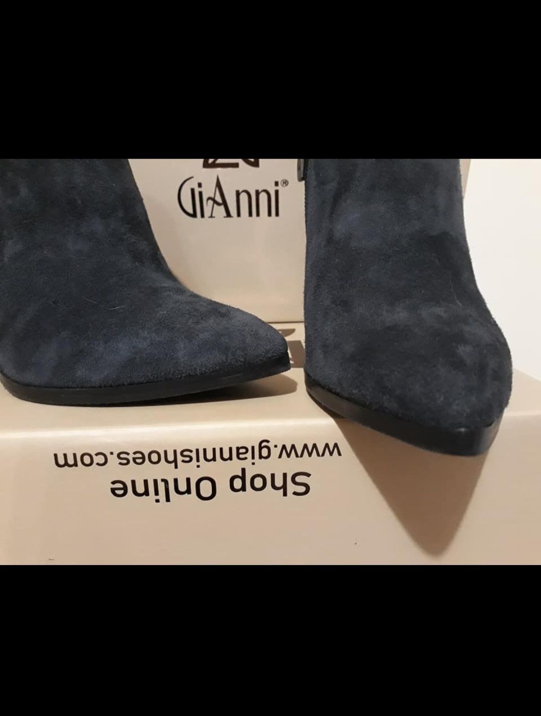 Елегантни пролетни боти на Gianni