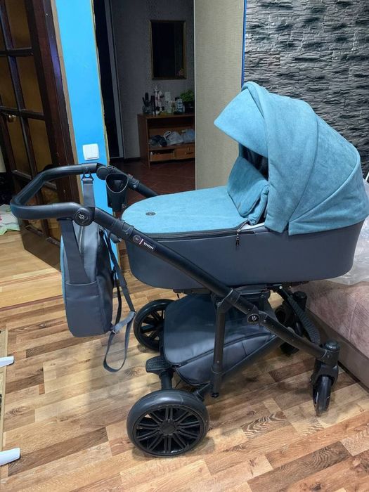 Коляска детская новая