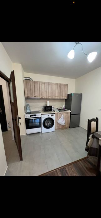 Апартамент под наем в Младост 4 с отопляемо паркомясто