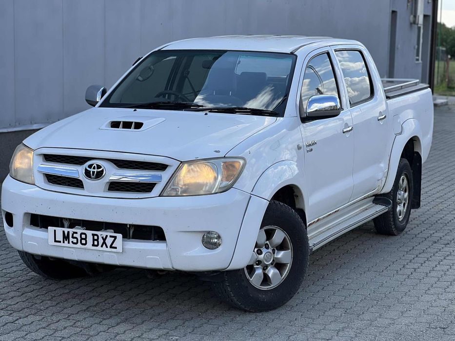 Toyota hilux 2.5D4D 4x4 2009 blocaj  de sateliti