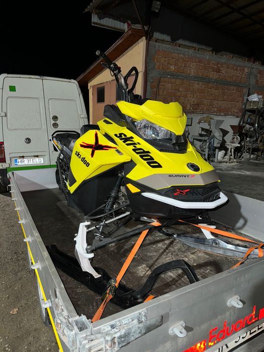 Ski doo 850 summit X