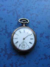 стар сребърен джобен часовник