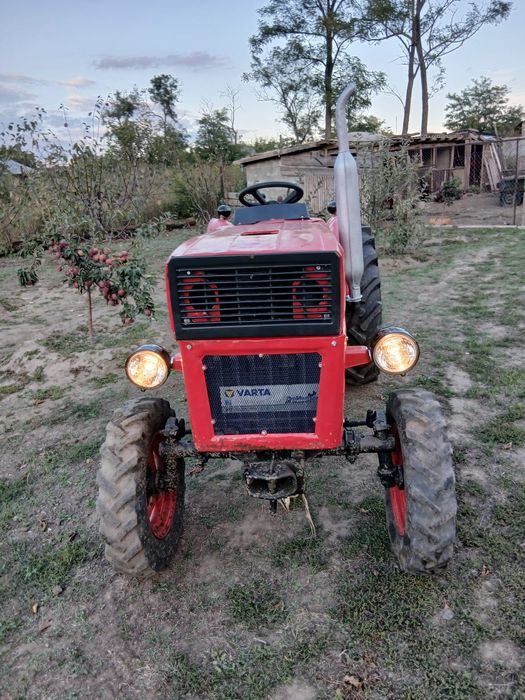 Tractor vr  445 viticol  v 445 vie  utb fiat 445