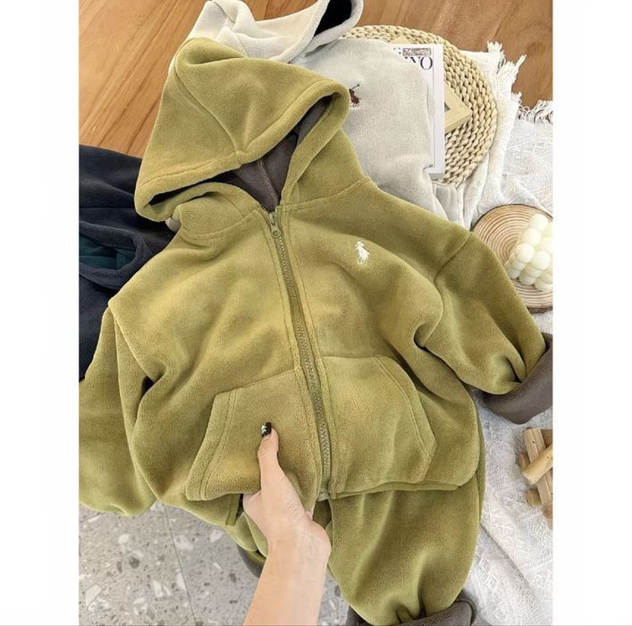 детская одежда спортивка, пижама, джинсы, двойка, шапка