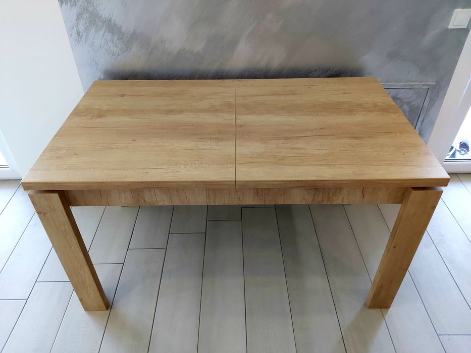 Masa dining extensibila