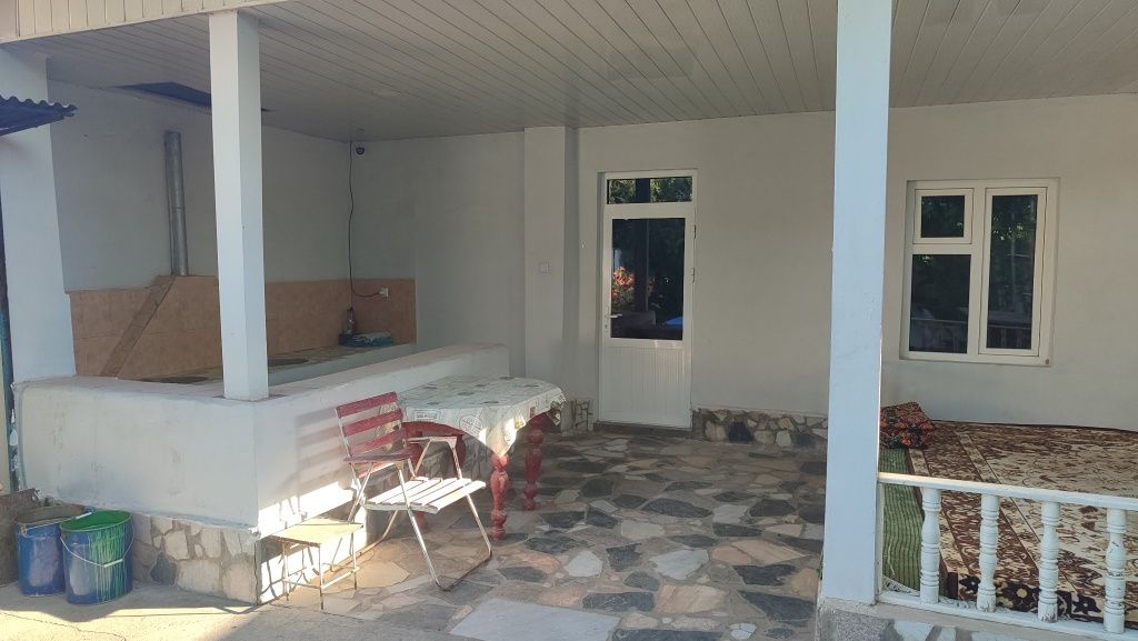 Chirchiqda Hamyonbop narxda va tozza havoda dacha bor
