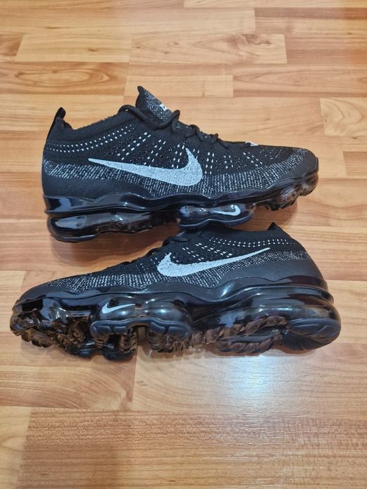 Vapormax original 2023