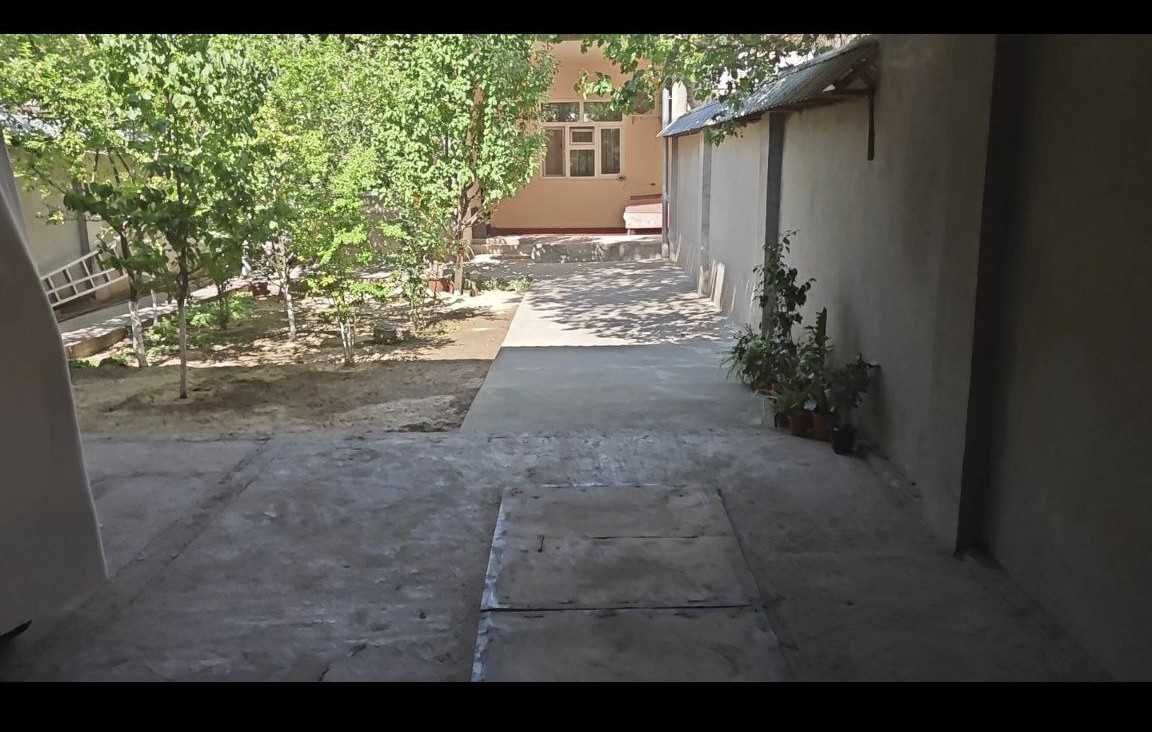 Uy sotiladi Chilonzor Oq-tepada