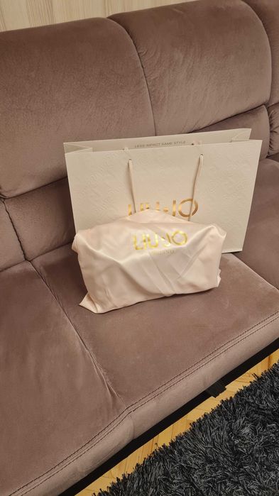 Дамска чанта, нова, черна, Lui Jo, в оригиналната опаковка