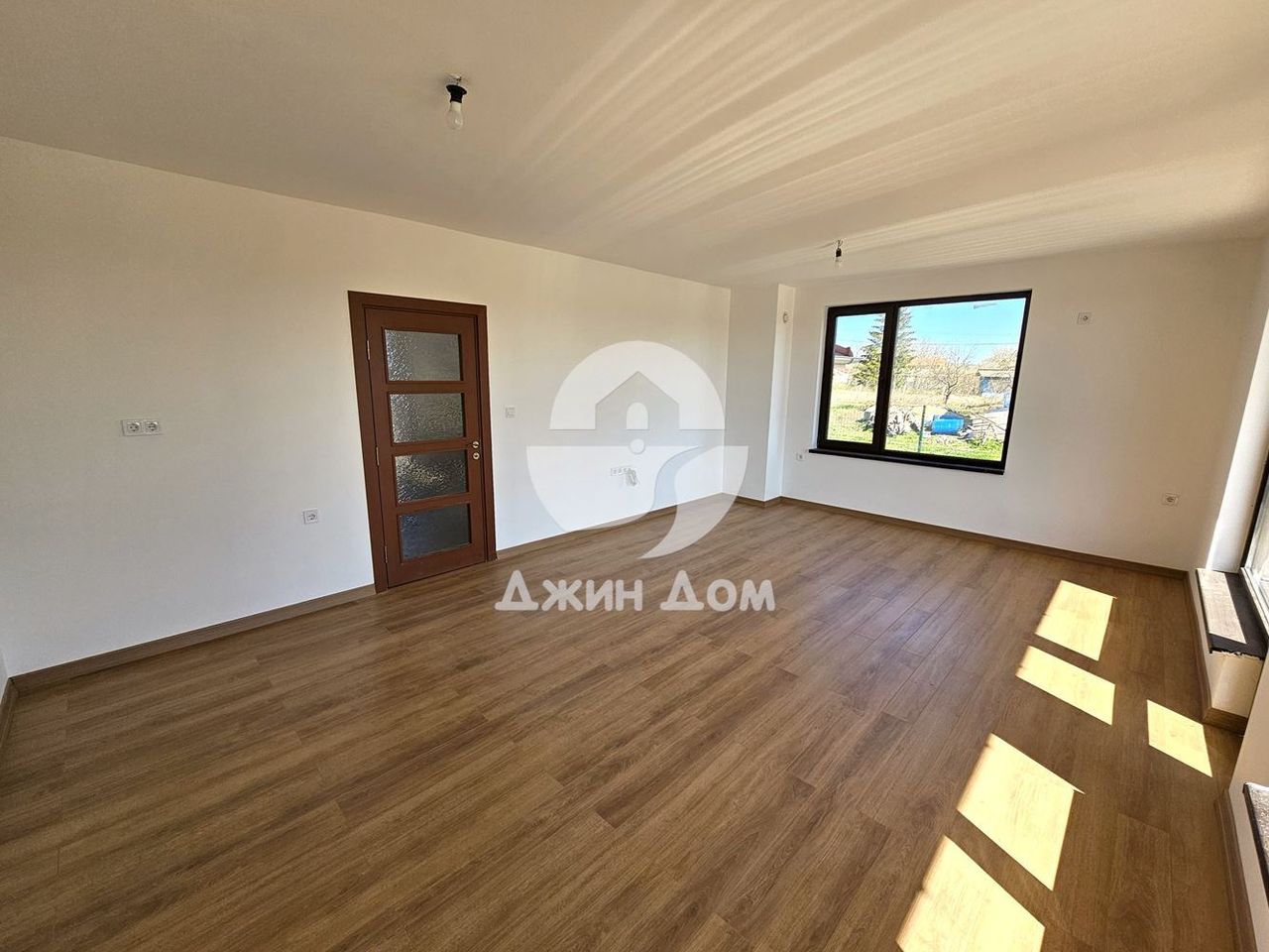 Продава се Къща в с. Полски извор, Област Бургас - 195 кв.м за 1100 €/кв.м - Снимка #3