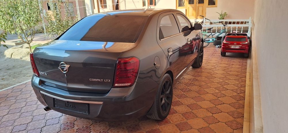 Продаётся автомобиль