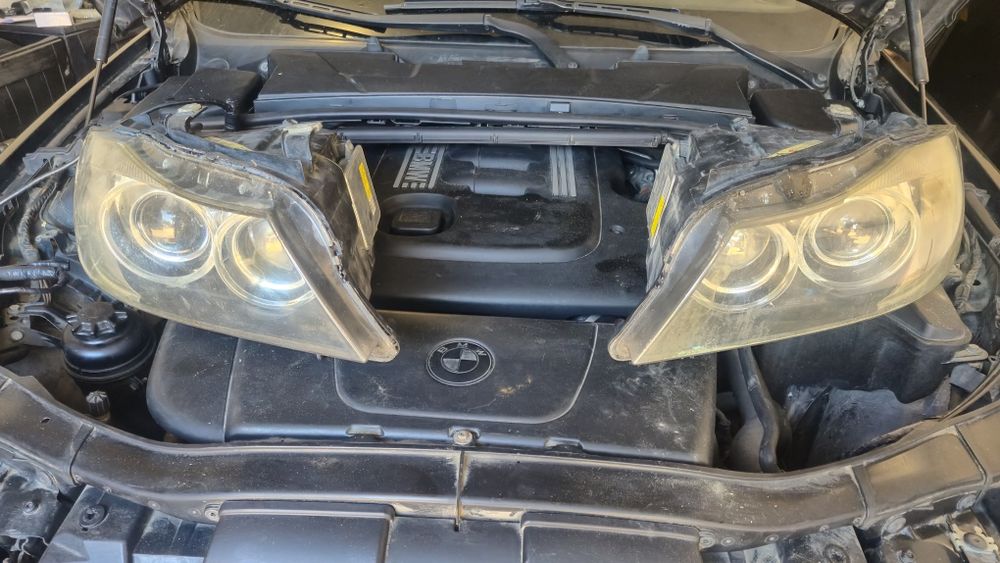 BMW E90 E91 Faruri Adaptive cu defecte
