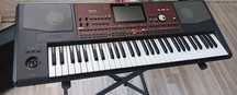 Korg PA700