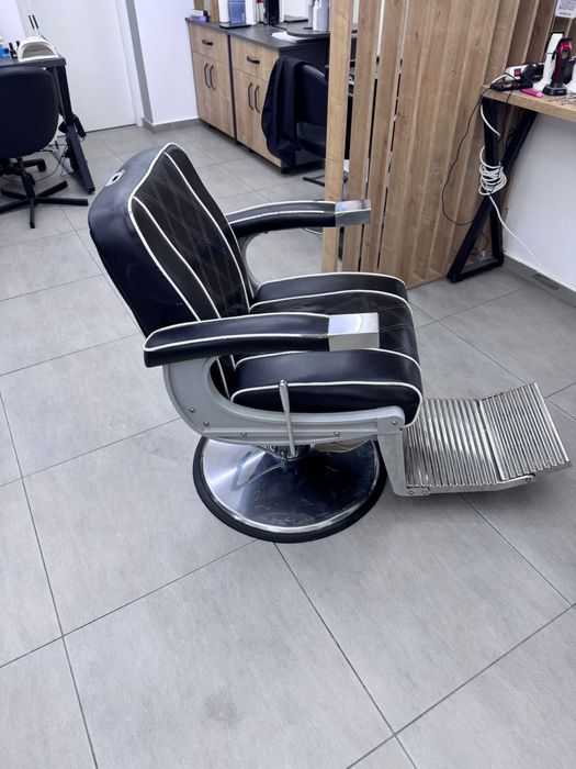 Scaune de frizerie coafor