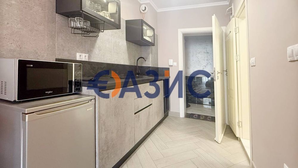 Продава се Едностаен апартамент в Несебър - 39 кв.м за 2562 €/кв.м - Снимка #3