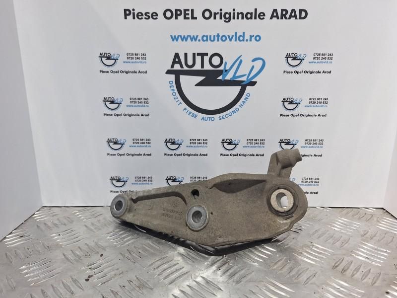 Suport motor - cutie spate stanga Opel Adam 1.3 cdti 95 cp 70 kw; 1.3C
