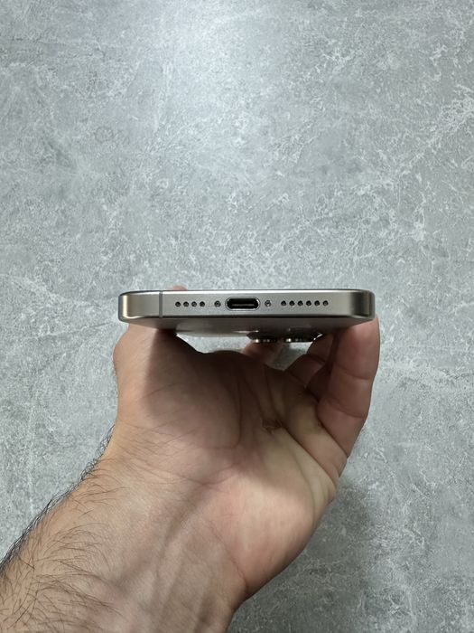iPhone 15 Pro Max 256GB Natural Titanium